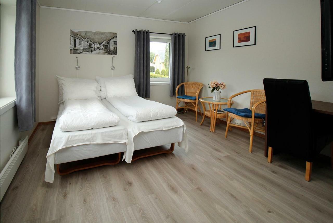 Sentrum Hotel Nordfjordeid Buitenkant foto