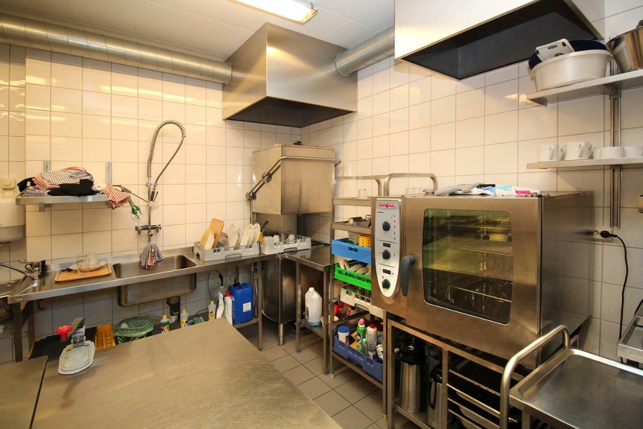 Sentrum Hotel Nordfjordeid Buitenkant foto